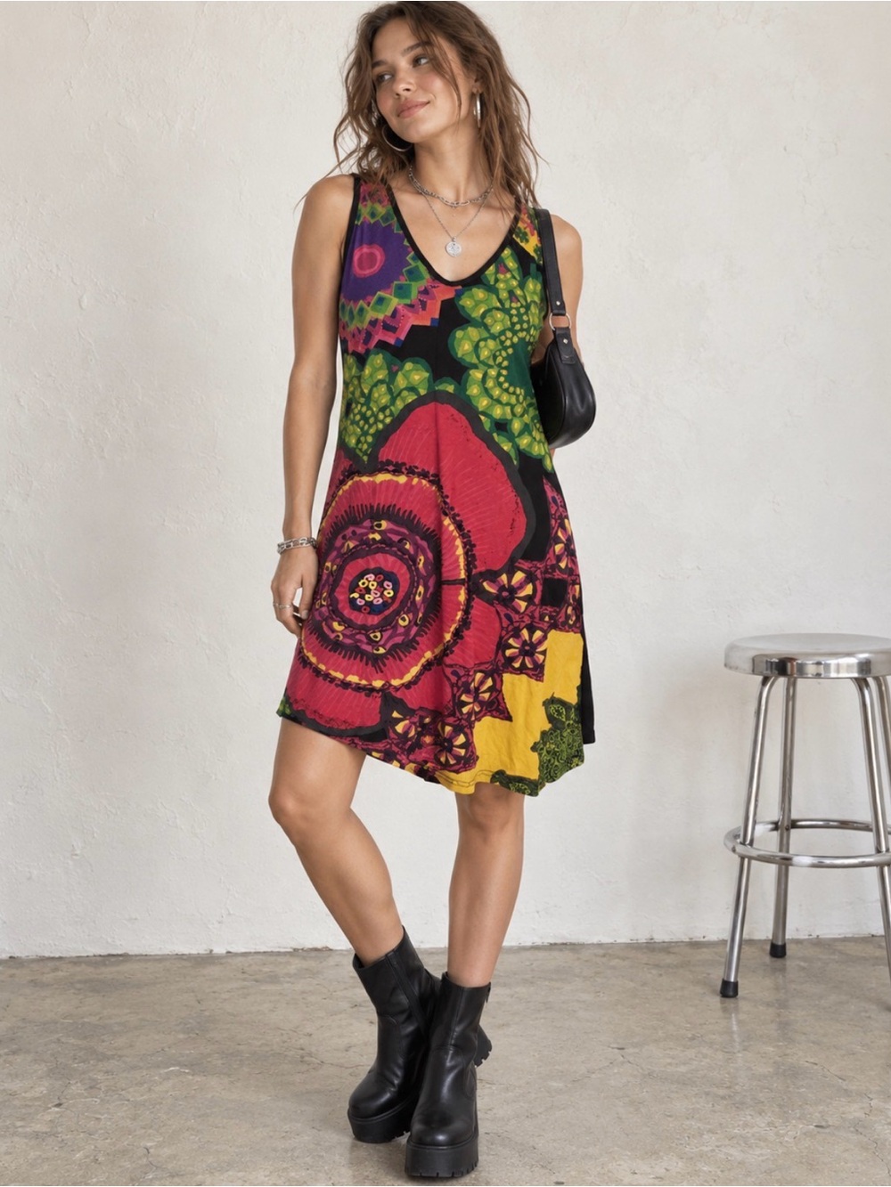 Multi Colored Sleeveless V Neck With Abstract